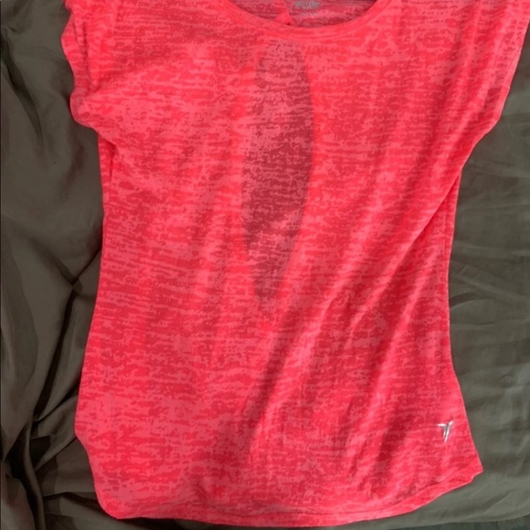 Old Navy Active XS tee - Picture 5 of 5